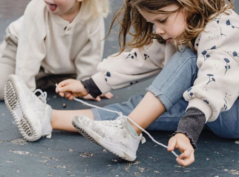 shoe Shoelace Tying